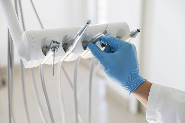 Professional Emergency Dentist technician working in Avoca, PA